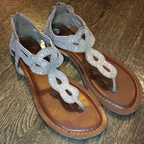 Candies Gray Dot Twist Strap Boho Sandals Women’s Size 9.5 - Picture 7 of 9